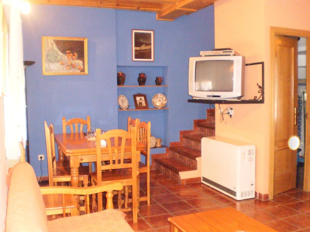 Los Olmos Holiday Home Fuentiduena エクステリア 写真